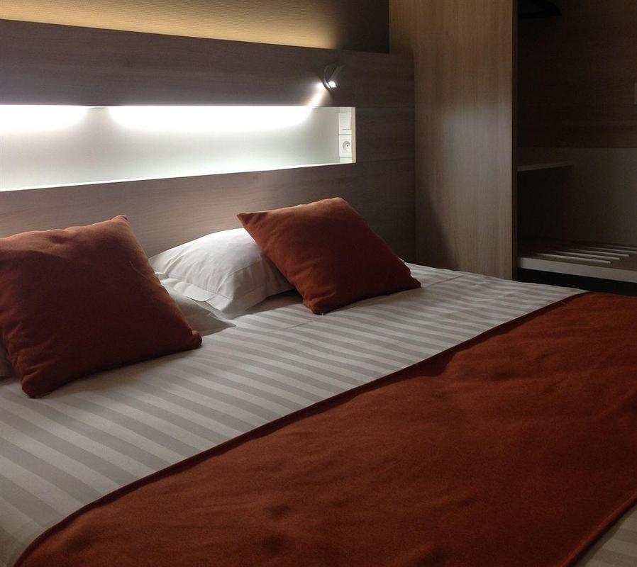 Hotel Restaurant L'Eskemm St Brieuc-Tregueux エクステリア 写真