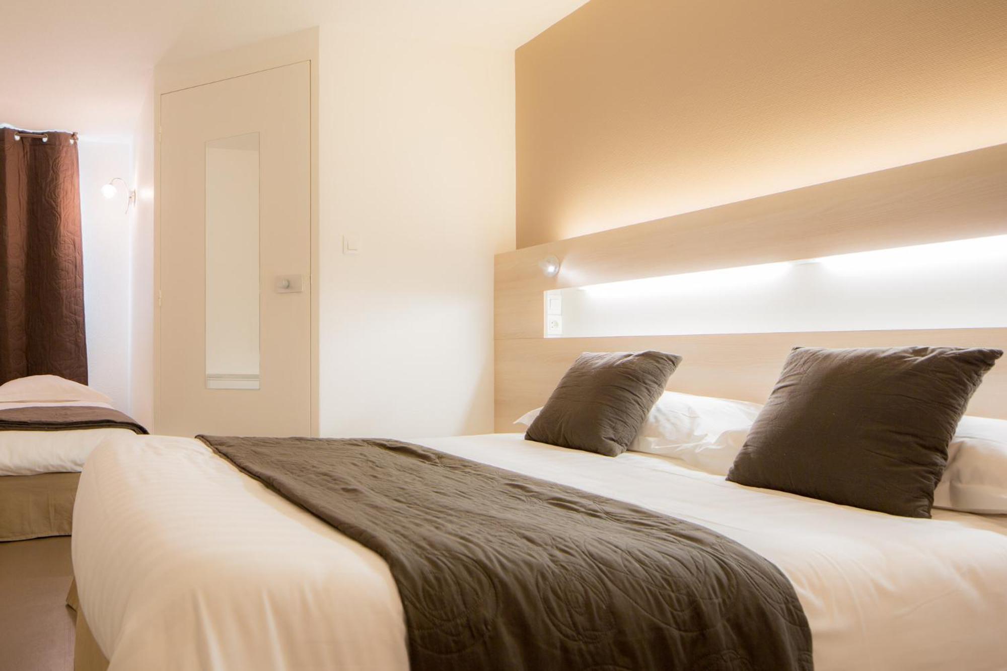 Hotel Restaurant L'Eskemm St Brieuc-Tregueux エクステリア 写真